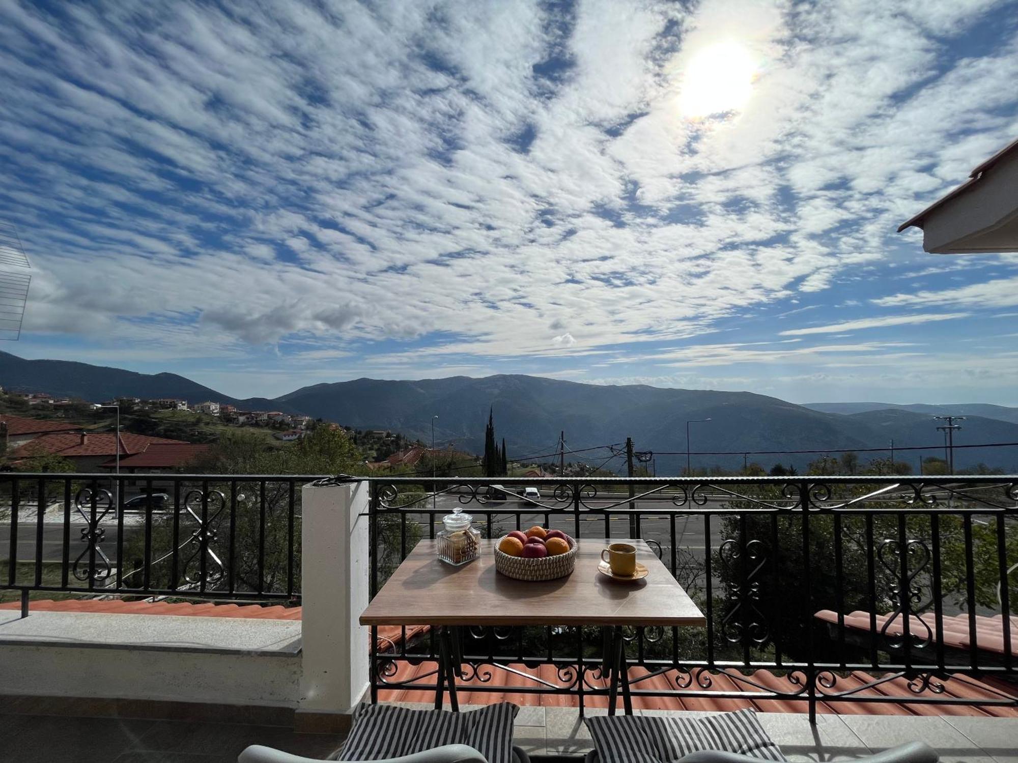- Breathtaking View Chalet Arájova